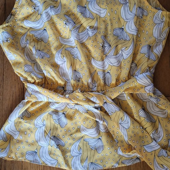 Max Studio Sleeveless Ruffled Blouse - L - NWT - Picture 8 of 8